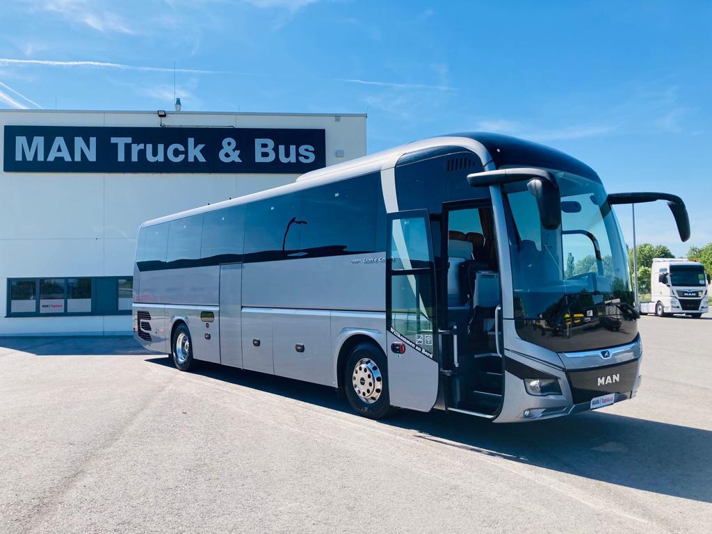 Reisebus03-1